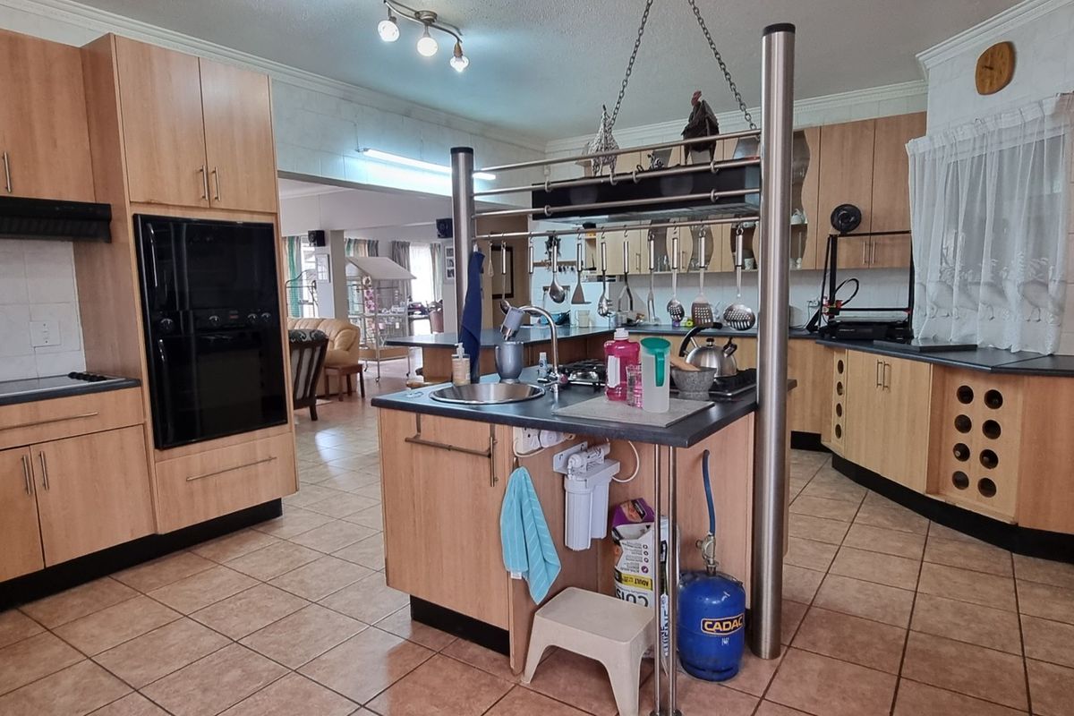 House For Sale In Boksburg - Photo 3