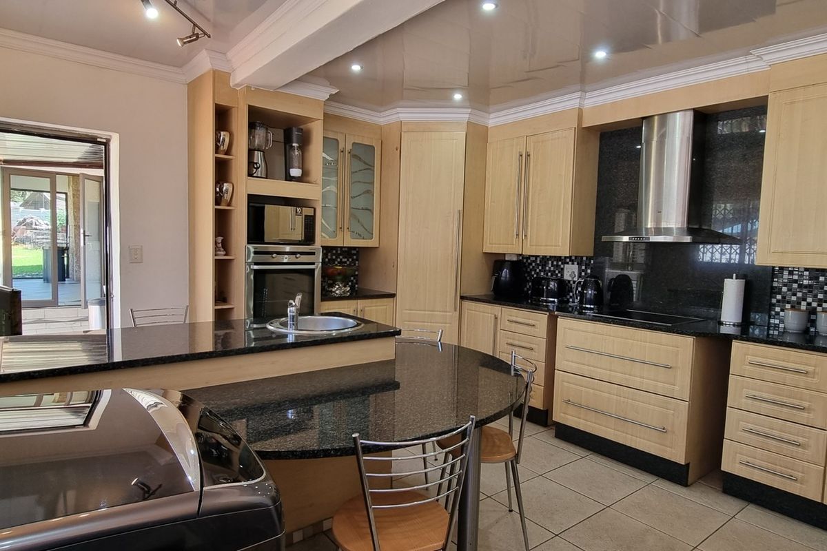 House For Sale In Boksburg - Photo 2