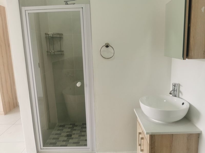 Beautiful Ultra-Modern Apartment in Witfield – FOR SALE - Photo 9