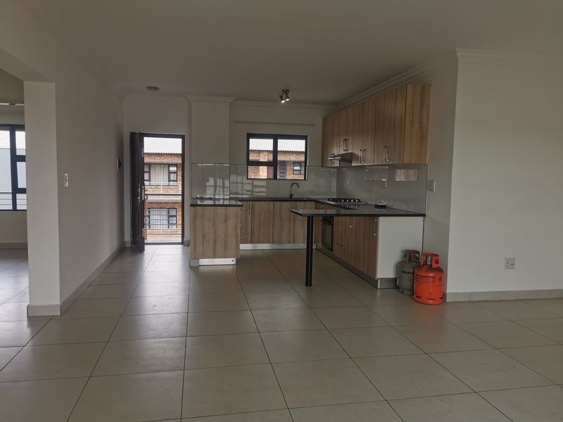 Ultra-Modern Apartment in Witfield – FOR SALE - Photo 5