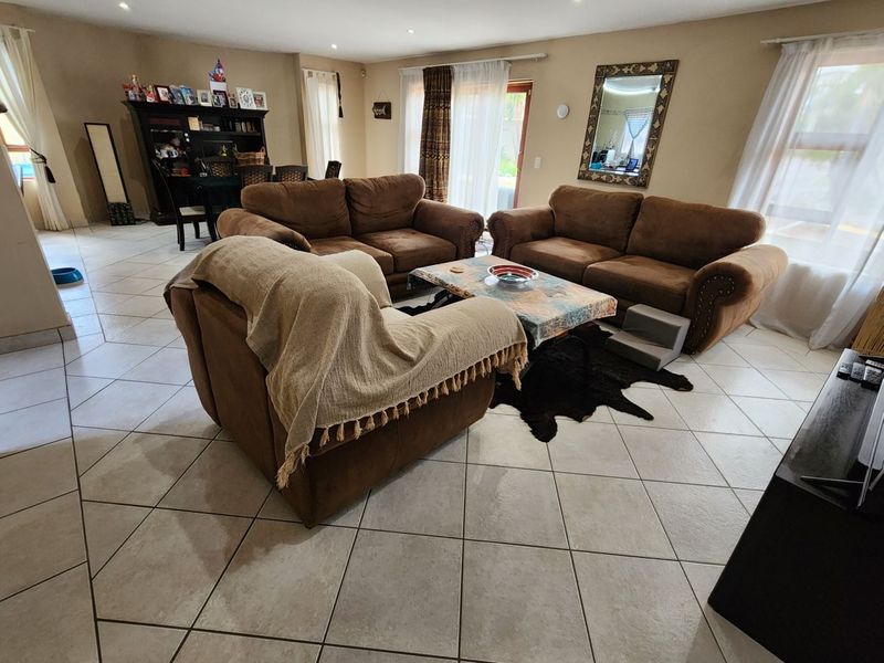 House For Sale In Boksburg - Photo 3