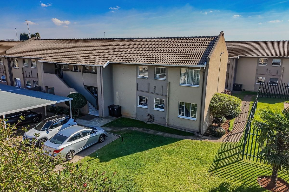 Apartment For Sale In Boksburg - Photo 2