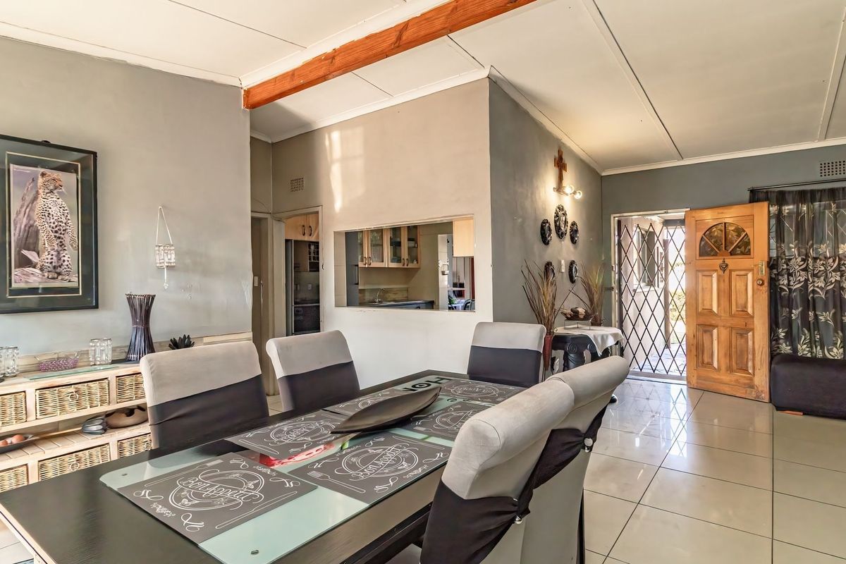 Spacious Family Home with Endless Potential for Sale in Witfield - Sole and Exclusive Mandate - Photo 2