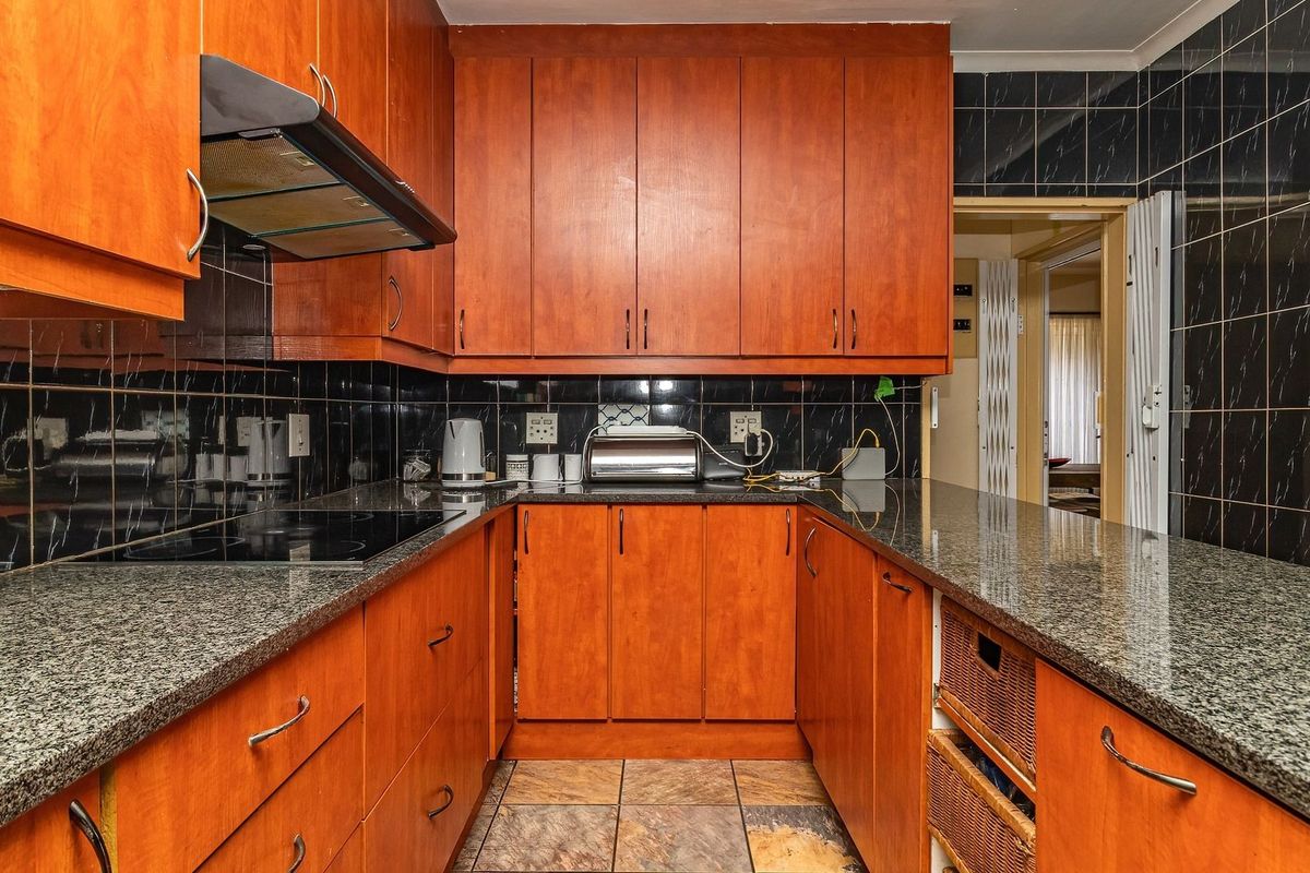 Three-Bedroom Property for sale in Witfield  - DUAL & EXCLUSIVE MANDATE - Photo 3