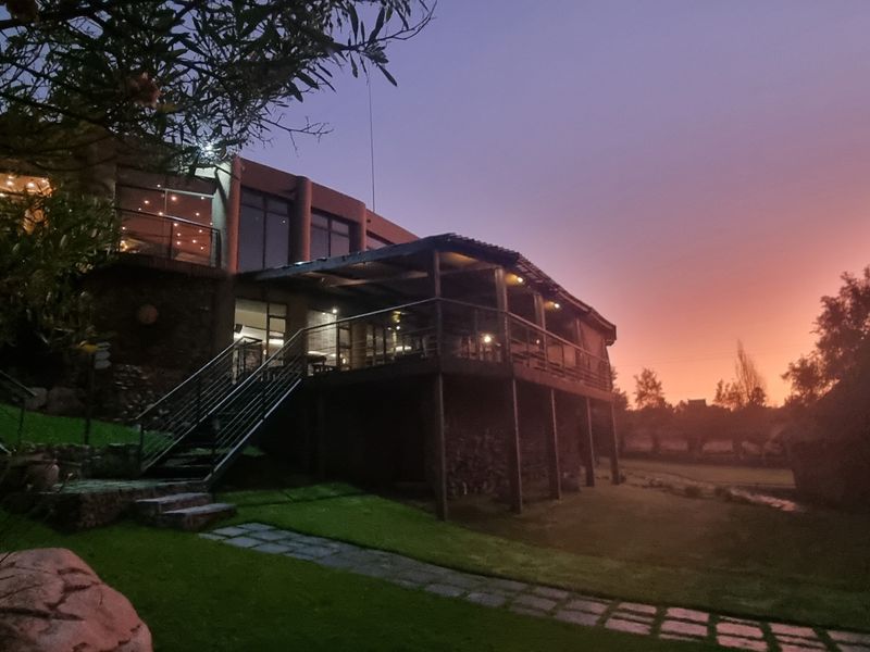 Luxurious Lodge for sale - Photo 2