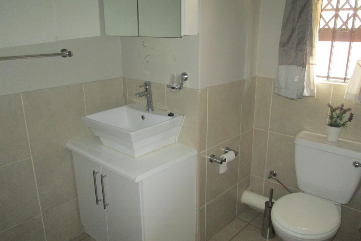 1 bedroom shared fully furnished - Photo 3
