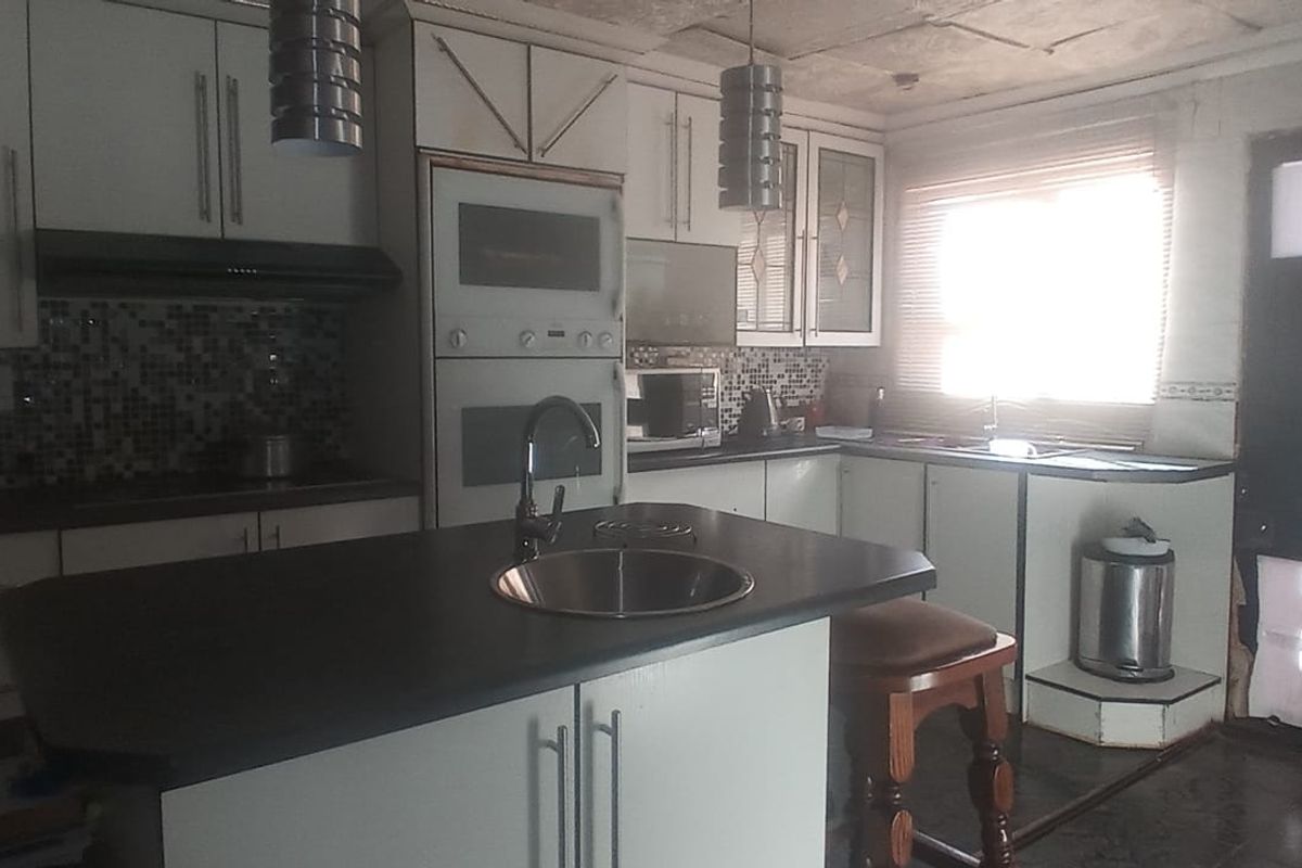 3 Bedroom house to rent in Mafora Bloemfontein - Photo 3