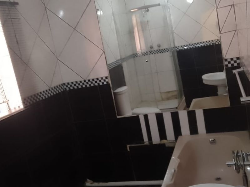 4 Bedroom house to rent in Unique Homes - Photo 10