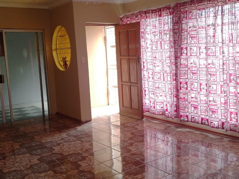 4 Bedroom house to rent in Unique Homes - Photo 7