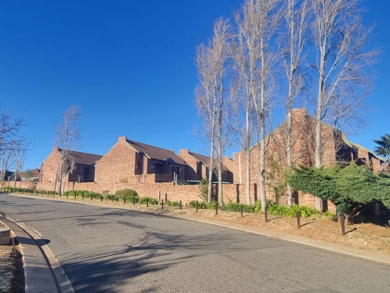 Very neat apartment in Langenhoven Park just hit the market - Photo 7