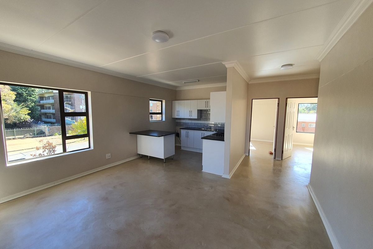 2 Bedroom Upmarket Units for Sale in Hilton - Photo 3