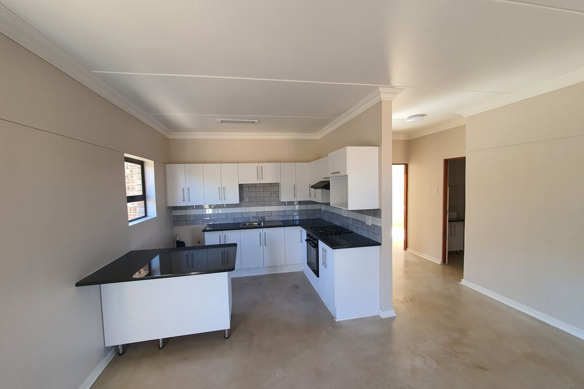 2 Bedroom Upmarket Units for Sale in Hilton - Photo 4