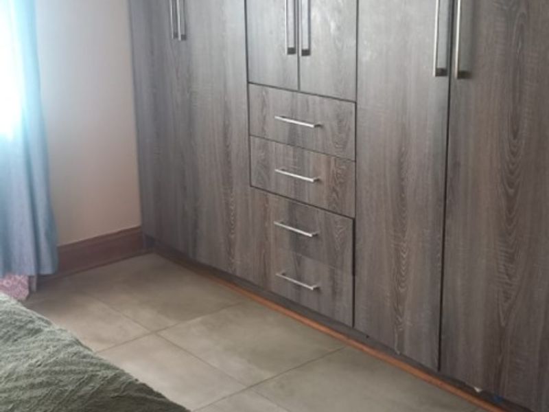 2 BEDROOM TOWNHOUSE FOR SALE - Photo 9