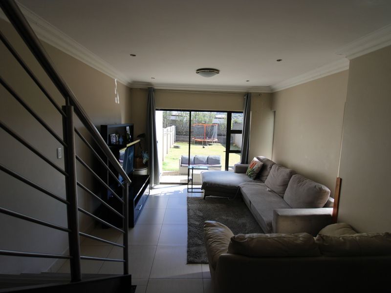 Townhouse For Sale In Bloemfontein - Photo 4