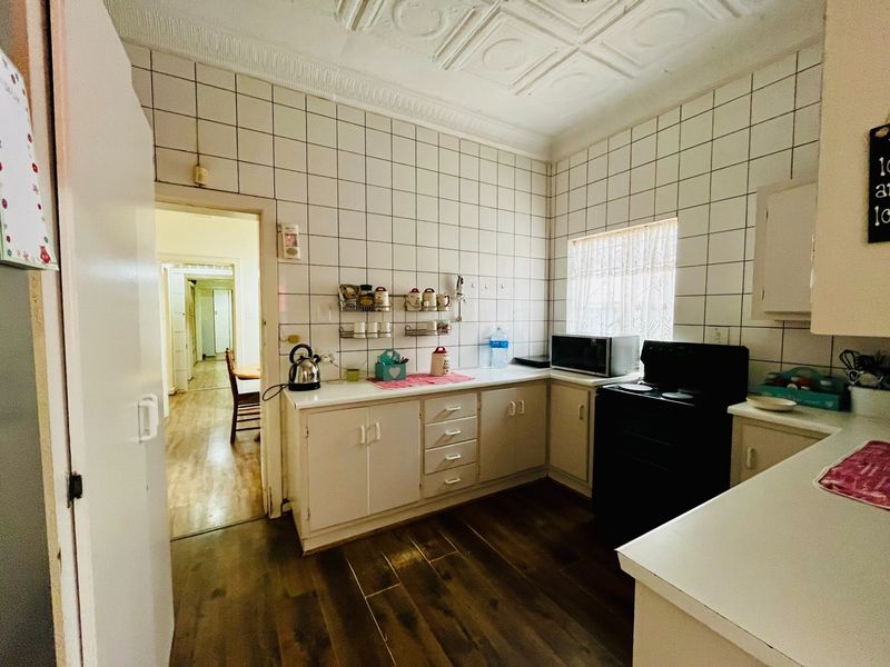 Charming Family Home for sale. - Photo 8