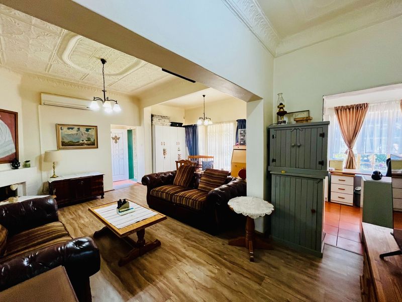 Charming Family Home for sale. - Photo 4