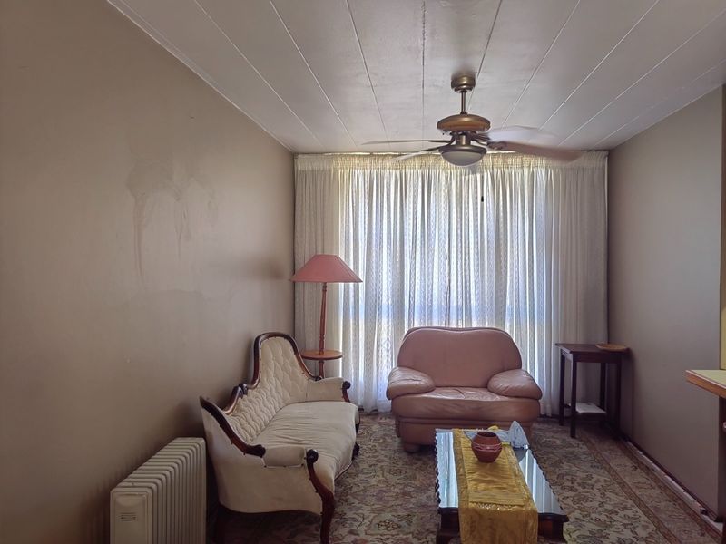 4 Bedroom Town House for sale - Photo 5