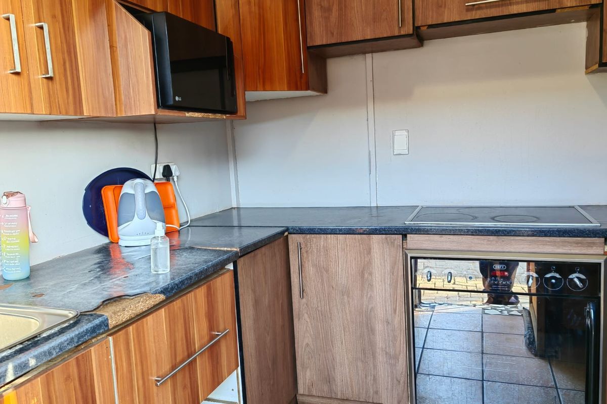 3 Bedroom House for Sale in Grasslands - Photo 4