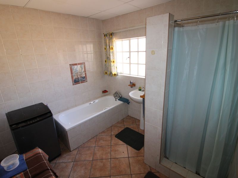 5 x 2-Bedroom Townhouses with Future Development Potential for Sale - Photo 10