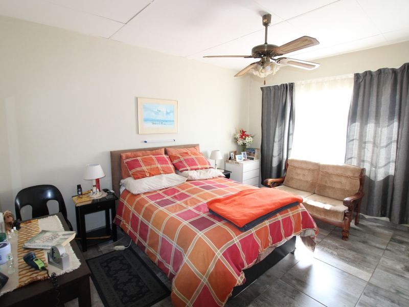 5 x 2-Bedroom Townhouses with Future Development Potential for Sale - Photo 6