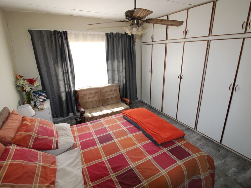 5 x 2-Bedroom Townhouses with Future Development Potential for Sale - Photo 7