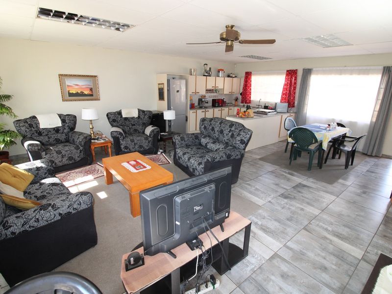 5 x 2-Bedroom Townhouses with Future Development Potential for Sale - Photo 4