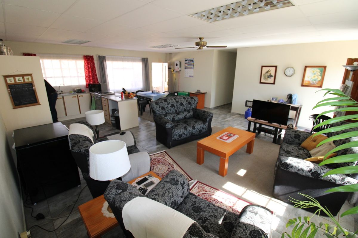 5 x 2-Bedroom Townhouses with Future Development Potential for Sale - Photo 3