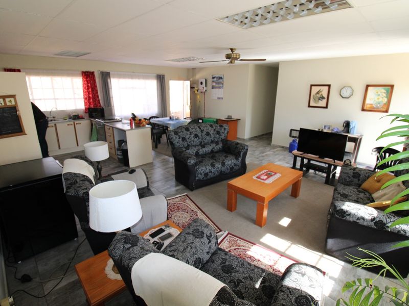 5 x 2-Bedroom Townhouses with Future Development Potential for Sale - Photo 3