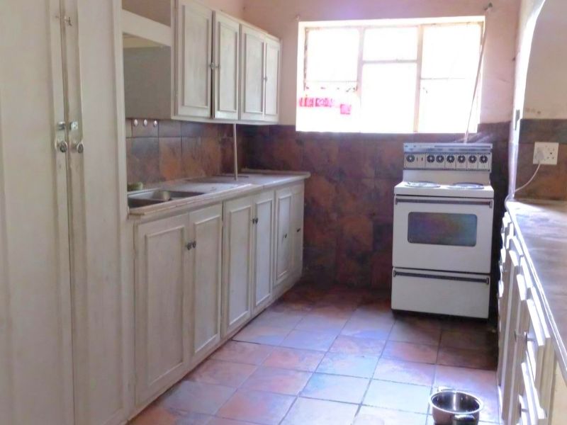 Bring New Life to This 3-Bedroom Opportunity! - Photo 5