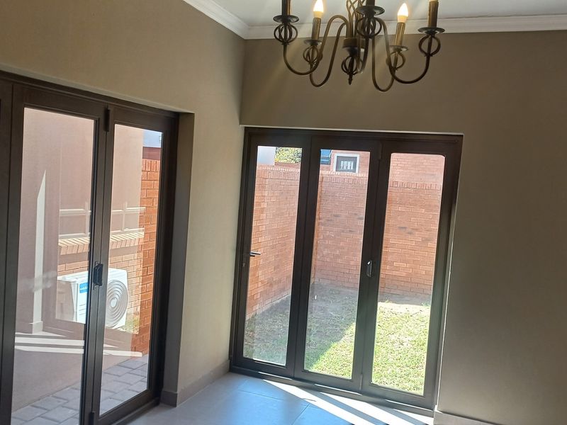 3 Bedroom Townhouse For Sale in Wild Olive Estate - Photo 10