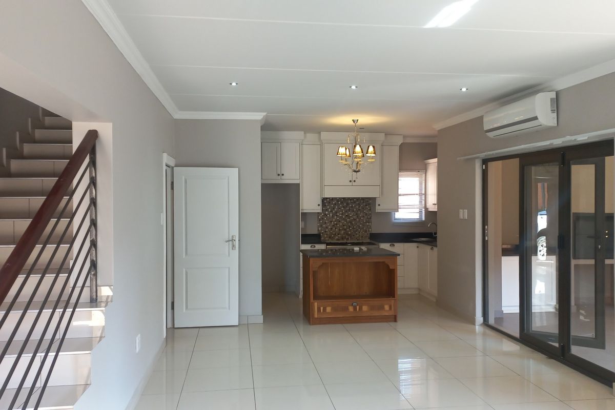 3 Bedroom Townhouse For Sale in Wild Olive Estate - Photo 2