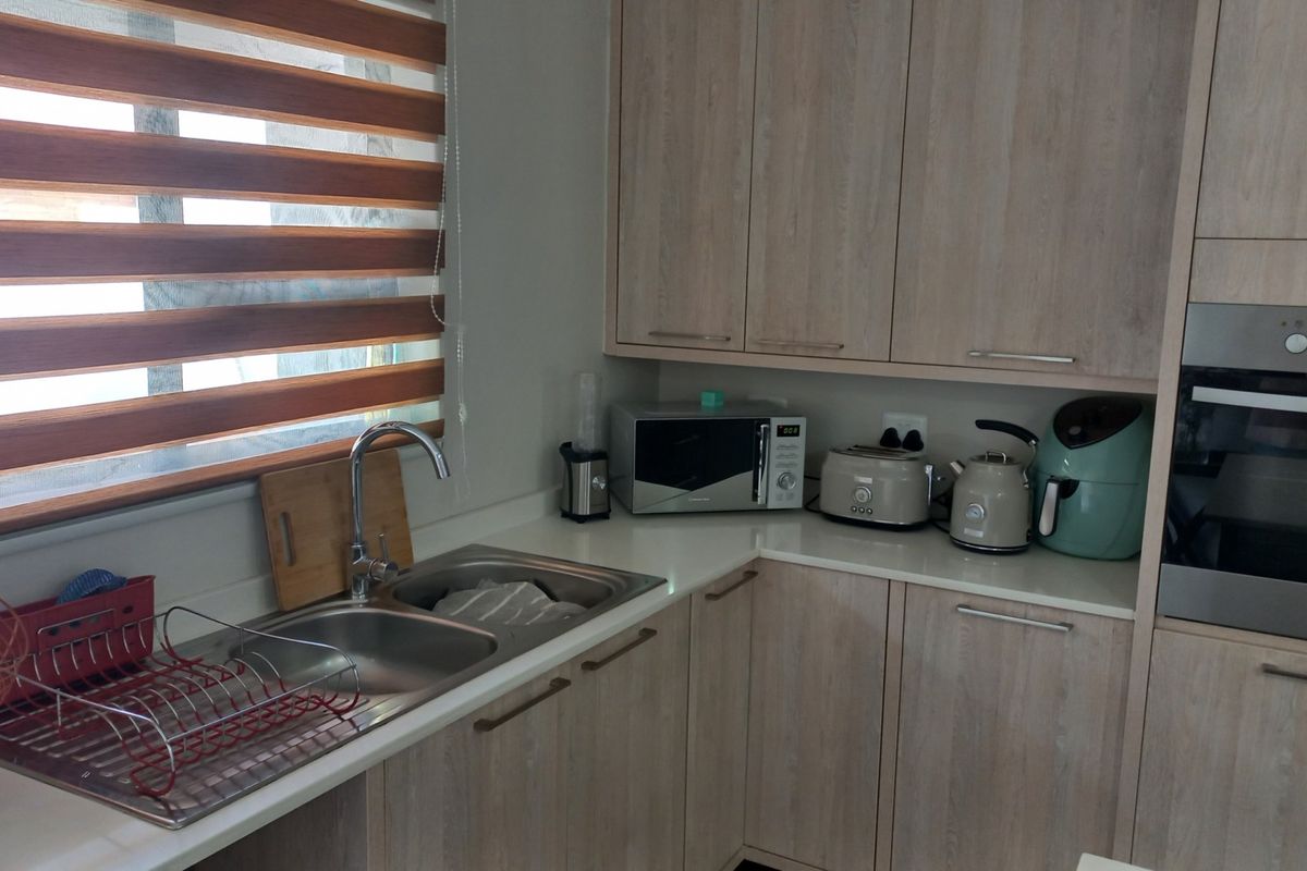 3 Bedroom Duplex Townhouse For Sale in Wild Olive - Photo 4