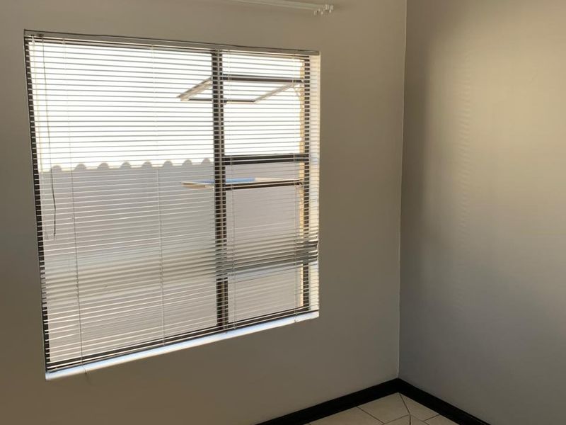 Charming 2-bedroom townhouse for sale - Photo 8