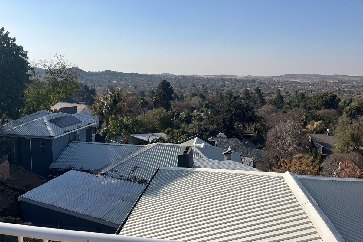 Waverley Bliss: Your Dream Home Awaits! - Photo 2