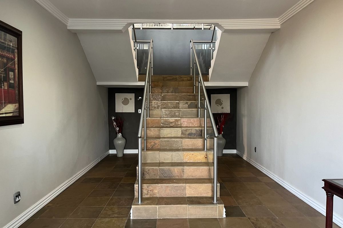 Waverley Elegance: Where Luxury Finds Its Home - Photo 3