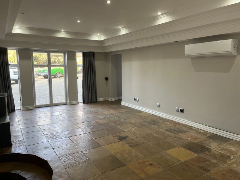 Waverley Elegance: Where Luxury Finds Its Home - Photo 4