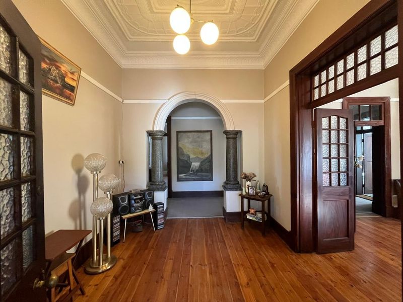 5 Bedroom House with Flatlet for sale - Photo 2