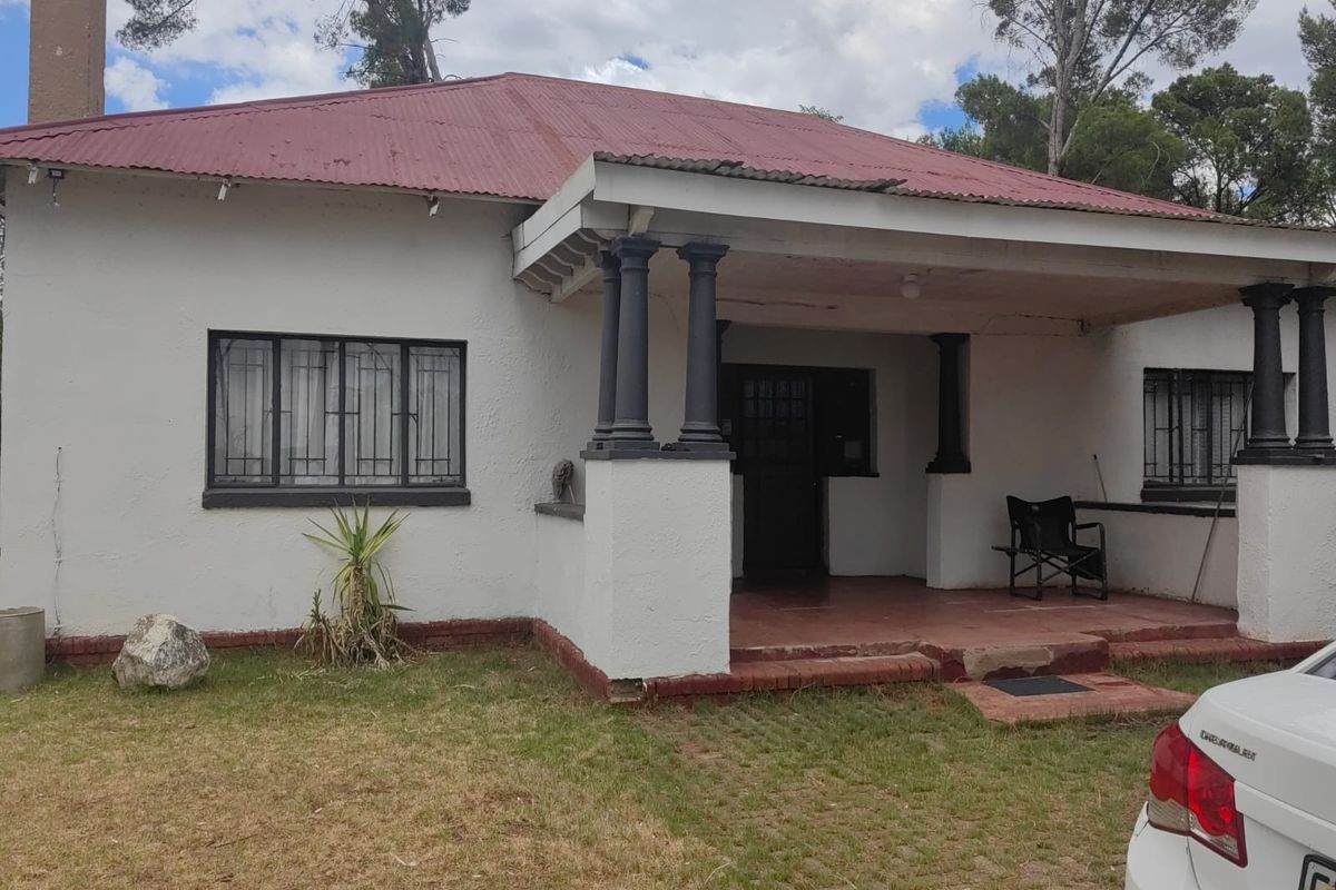 4.28 ha Investment Opportunity in Estoire – Prime Real Estate with Unlimited Potential - Photo 2