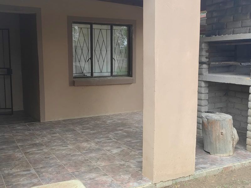 4.28 ha Investment Opportunity in Estoire – Prime Real Estate with Unlimited Potential - Photo 5