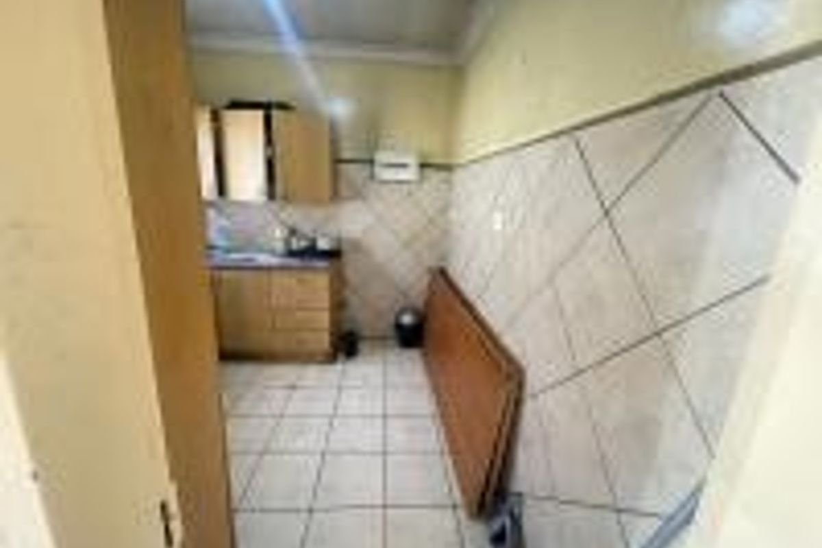 3 bedroom apartment for sale in central Bloemfontein - Photo 3