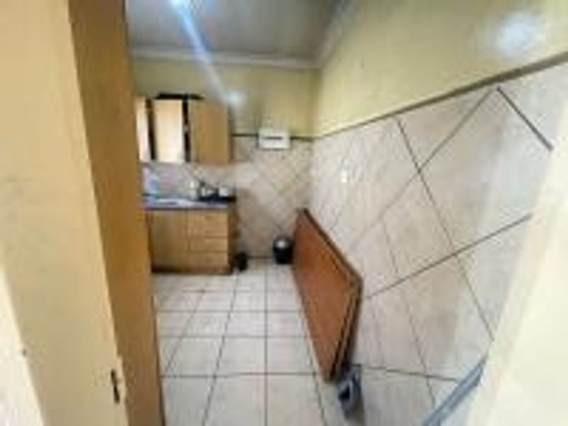 3 bedroom apartment for sale in central Bloemfontein - Photo 3
