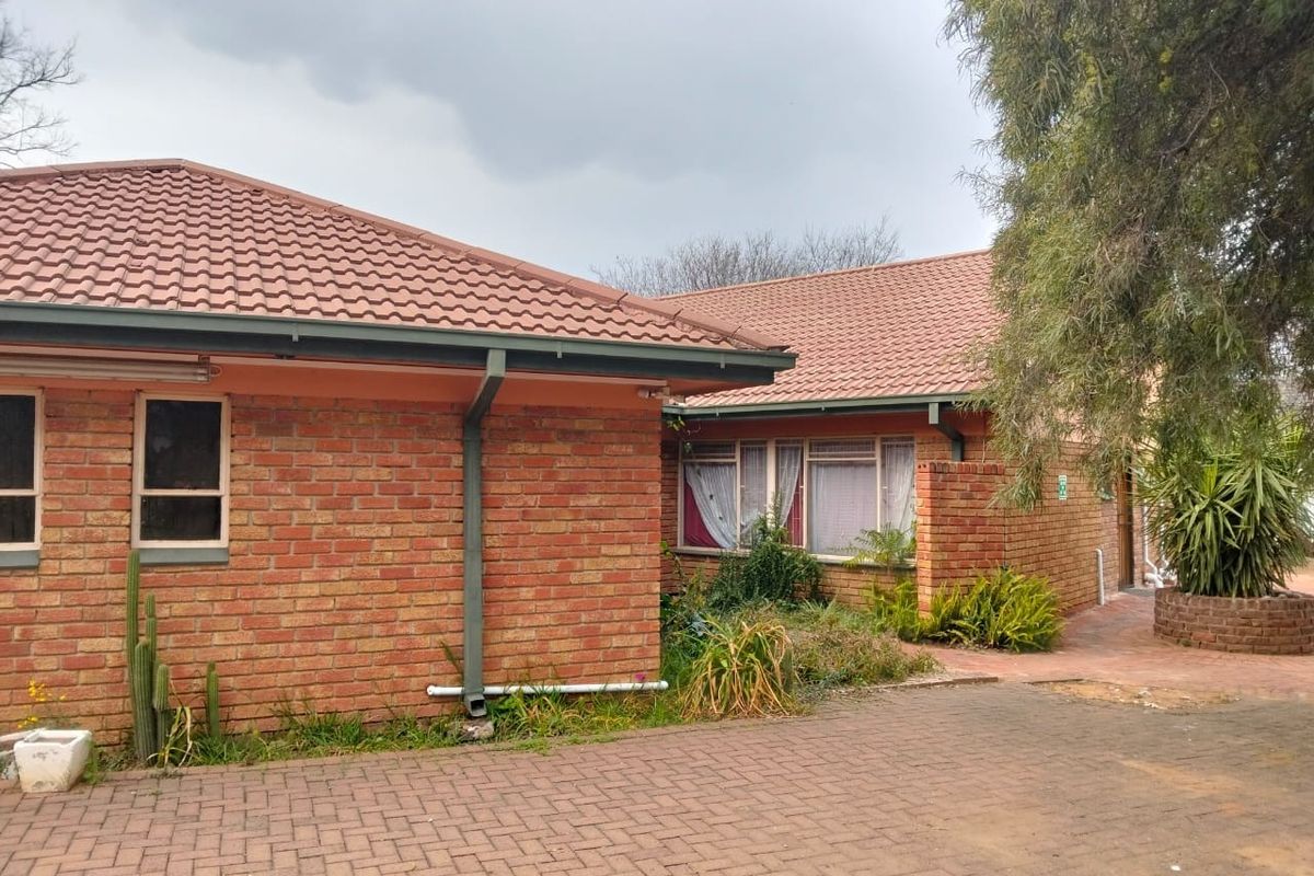 Perfect Student House Up For Grabs! - Photo 3