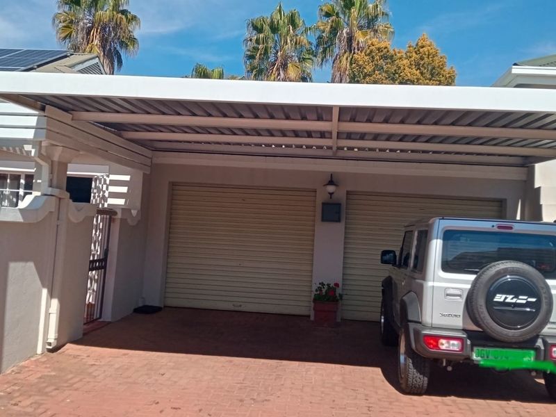 Beautiful 3 bedroom townhouse in Arboretum Bloemfontein - Photo 3