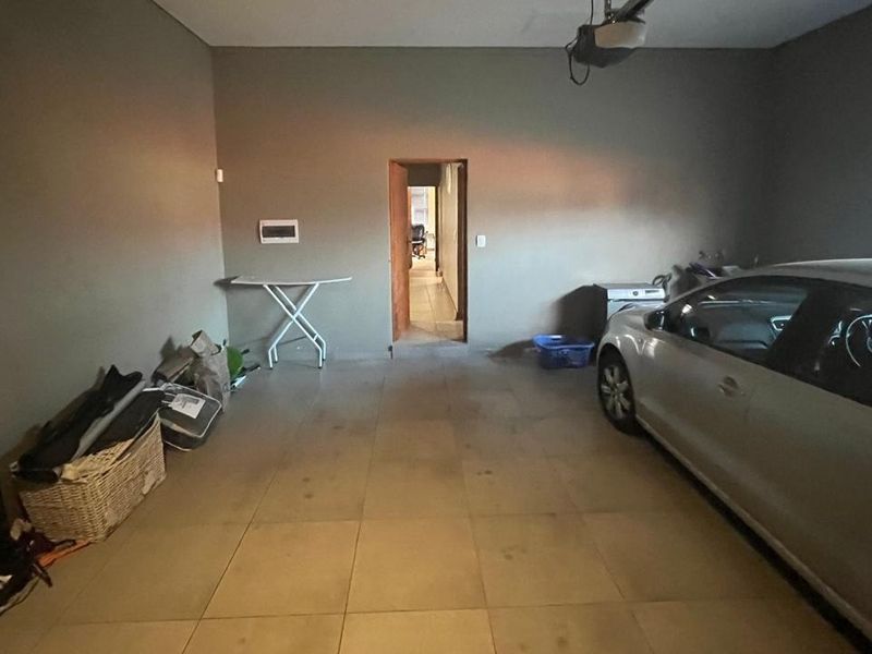 Stunning 3-Bedroom Townhouse for Sale in Wild Olive - Photo 10