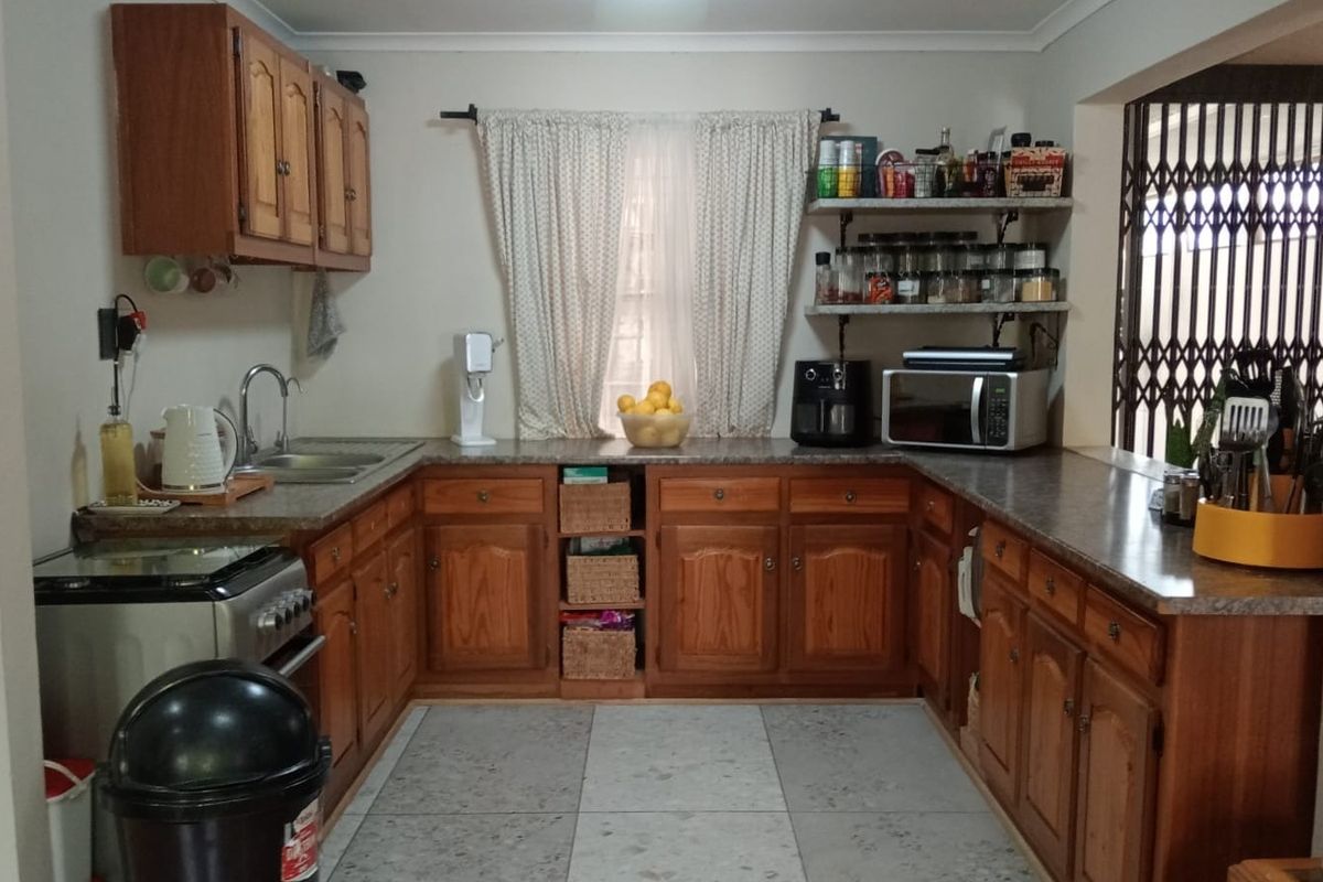 A nice family home in Pellissier - Photo 5