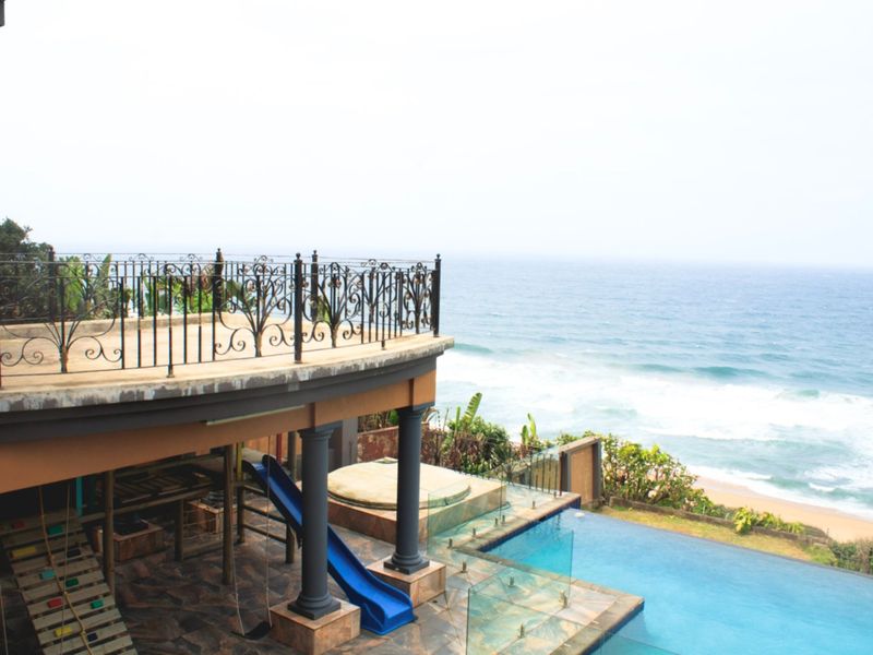 Coastal Luxury Redefined - Photo 2