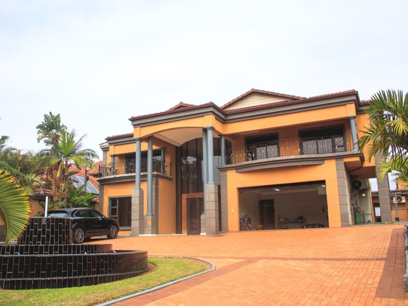 Coastal Luxury Redefined - Photo 6