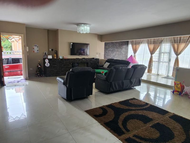 House For Sale In Durban - Photo 3