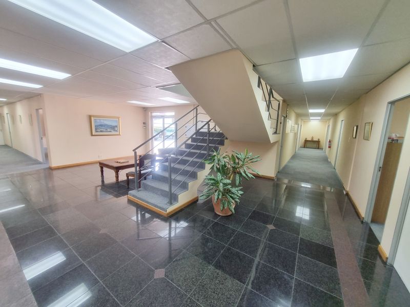 Prime Double Office Space Available – Marconi Beam Industrial, Milnerton - Photo 6