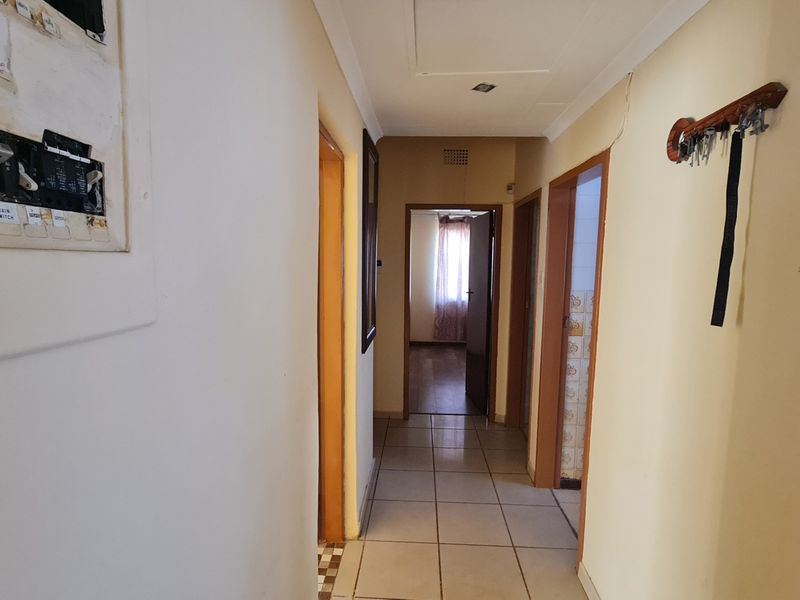 Neat 3 bedroom house to let in Minnebron - Photo 7